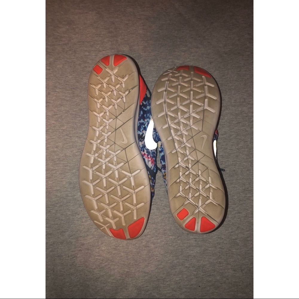 Nike Running Shoes - Picture 5 of 5